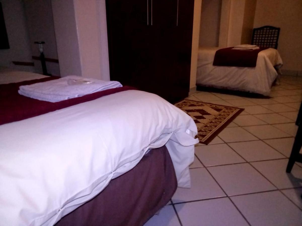 Rustenburg Guesthouse Kültér fotó