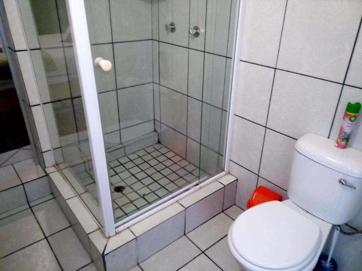 Rustenburg Guesthouse Kültér fotó