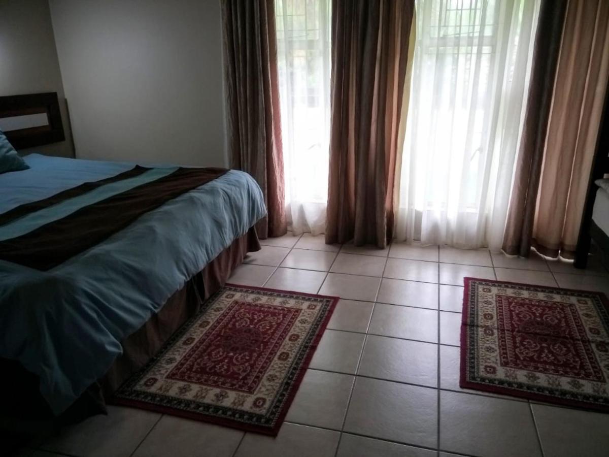 Rustenburg Guesthouse Kültér fotó