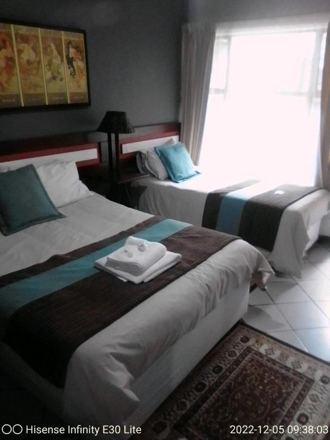 Rustenburg Guesthouse Kültér fotó