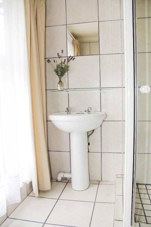Rustenburg Guesthouse Kültér fotó