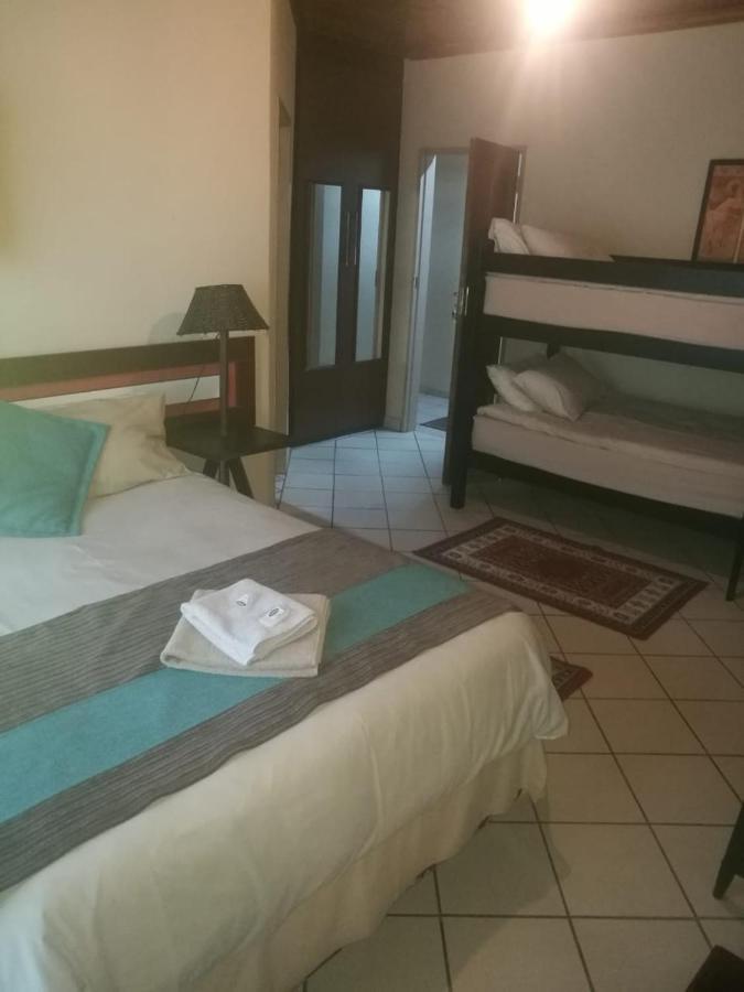 Rustenburg Guesthouse Kültér fotó