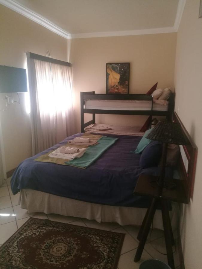Rustenburg Guesthouse Kültér fotó